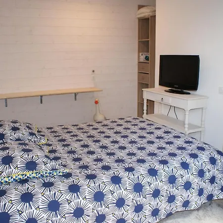 Angers Green Lodge *