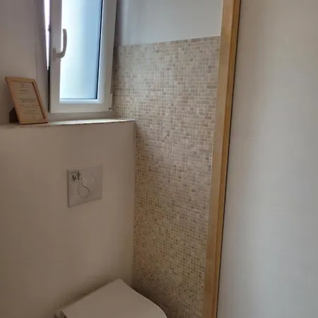 Angers Green Lodge * Angers