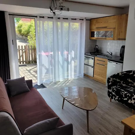 Angers Green Lodge Angers